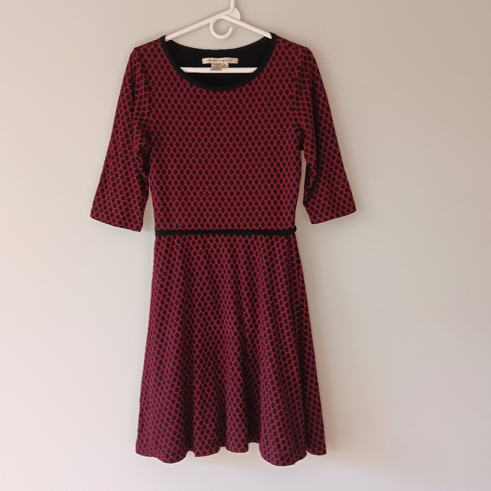 Max Studio Dress A-Line Three Quarter Sleeves Red Navy Blue Diamond Print Medium